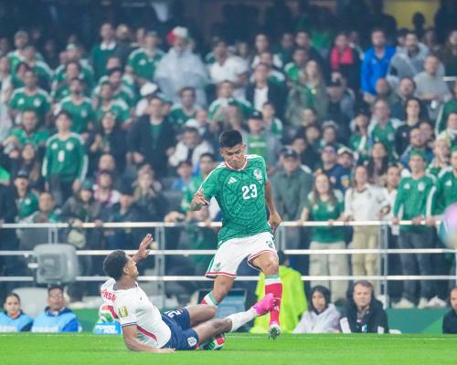 Quansah se pierde dos partidos del Mundial por su expulsión…