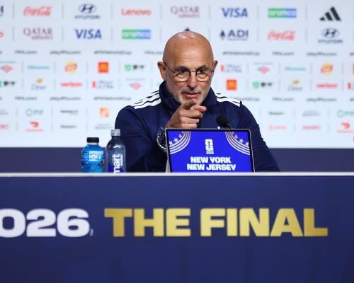 De la Fuente descarta el marcaje a Messi pero promete atención total