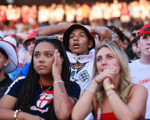 Aficionados de Inglaterra en Manchester: "Al menos llegamos…