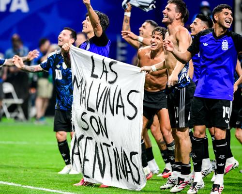 Starmer pide a la FIFA investigar a jugadores de Argentina…