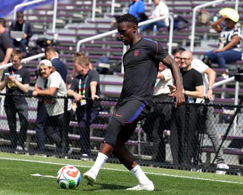 La UEFA acusa a la FIFA de cruzar una línea roja por el caso Balogun