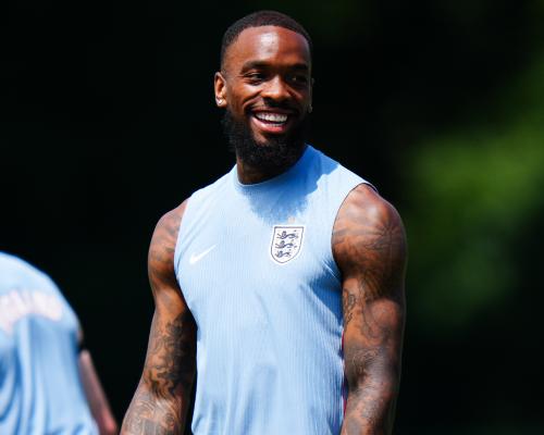 Toney espera su turno en Inglaterra: 'Ahora vamos por el mismo camino'
