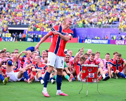 Haaland celebra la noche más grande de Noruega tras eliminar a Brasil