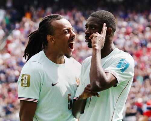 Hat-trick de Dembélé: Francia aplasta a Noruega y lidera el Grupo I